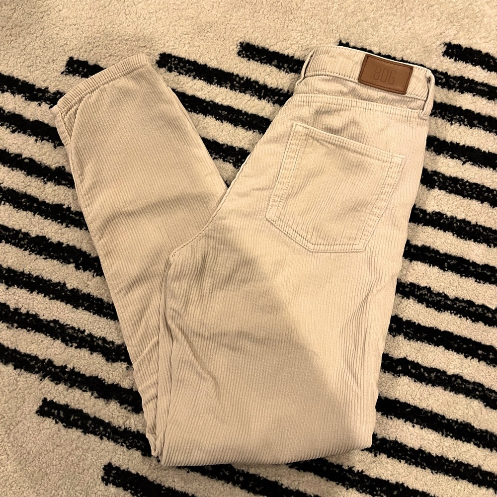 BDG urban outfitters mom corduroys, khaki colored, size 25